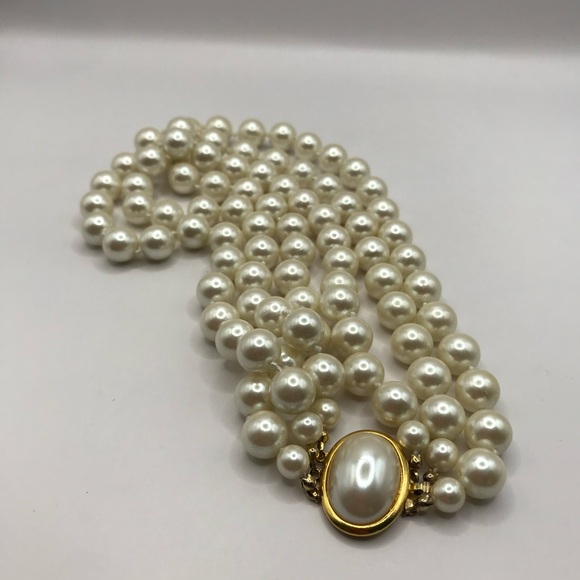 Elegant Triple strand Faux Pearl Necklace with Gold-tone Accents closure - Picture 5 of 8